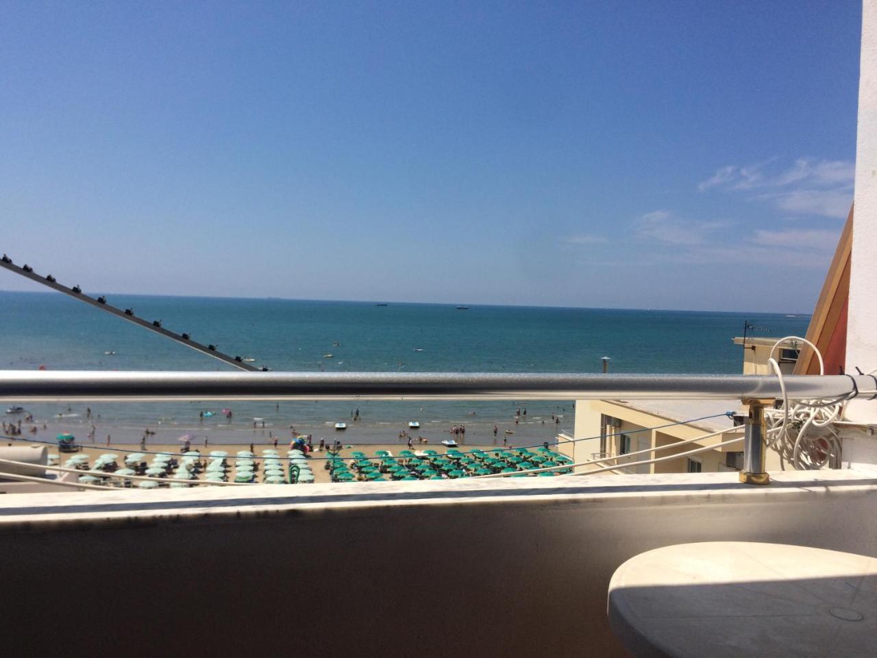 Seaside Apartment Best Durrës Kültér fotó